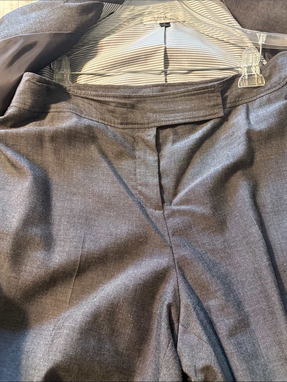 Tahari ASL Women's Charcoal Gray Structured suit - Picture 7 of 12